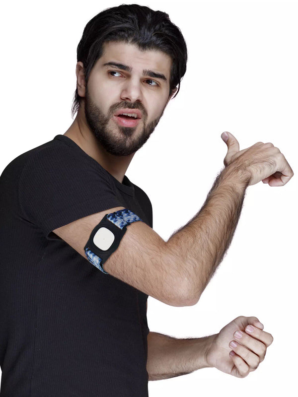 Simplera Sync Sensor Armband with Rotating Clip, Dia-Style graphic design, worn on a man's arm.
