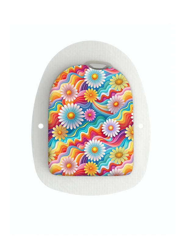 Omnipod Pod with vibrant floral summer sticker design from Kaio-Dia.