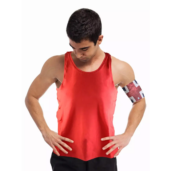 Tank top for insulin pump with integrated pockets in red color.
