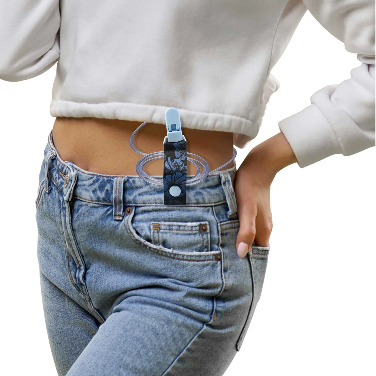 medical feeding tube clip worn on trousers adult organizer clip for secure tubing management and reduced tangling
