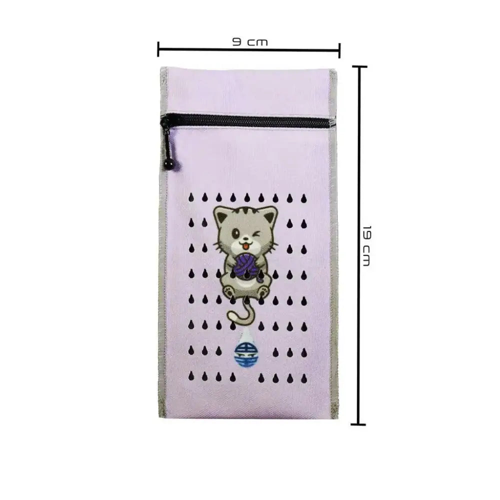 Insulin cooling wallet for kids with cute cat design, fits two insulin pens or vials, size 19.3 x 9.8 cm.