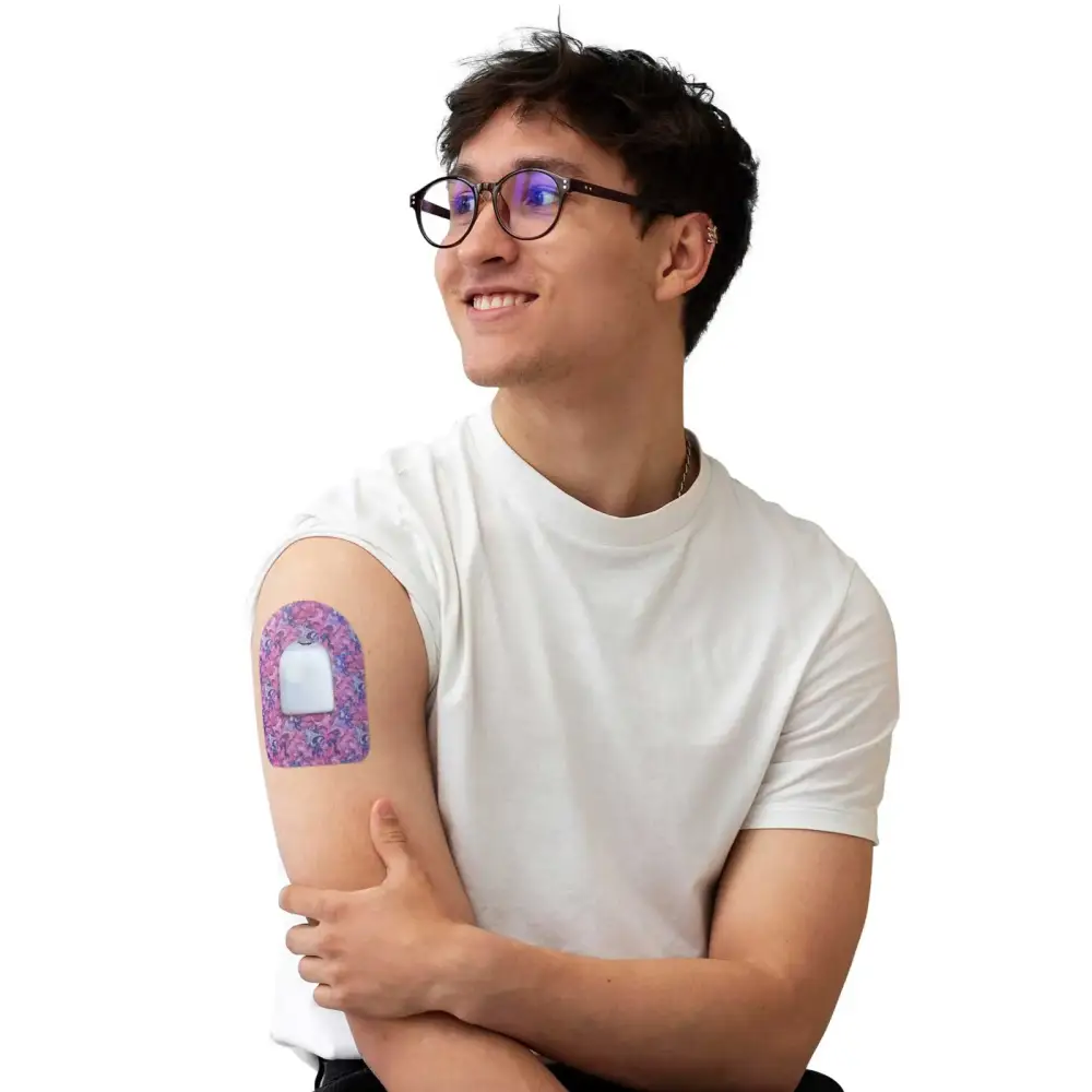 Plåster för Omnipod-podd, Spring-serien, buret på armen av en man
