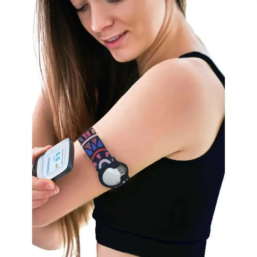 Guardian Enlite Sensor Adjustable Armband on Woman's Arm